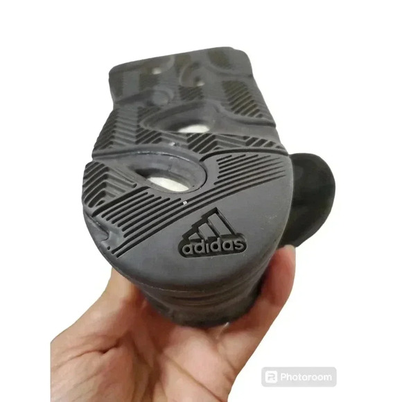 adidas Yeezy Boost 700 V2
Vanta (Infants) - Picture 7 of 8